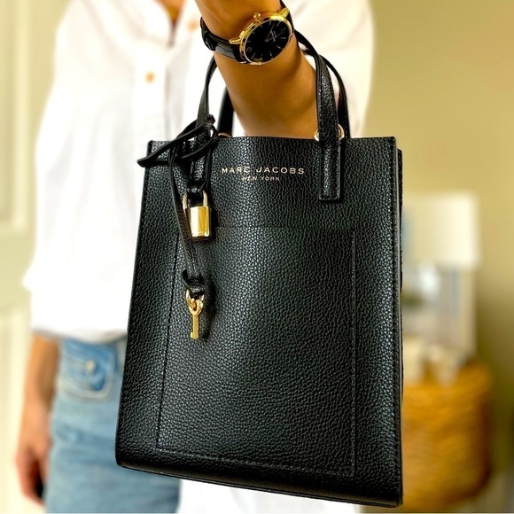 New Marc Jacobs bag crossbody black leather gold tone hardware 2 straps NWT - Picture 3 of 14